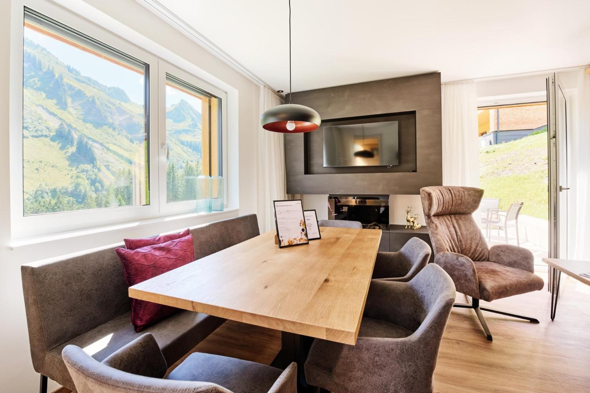 Alpenstolz Damuels Haus 3 - Stilvoll Urlauben In Den Bergen Appartement Buitenkant foto